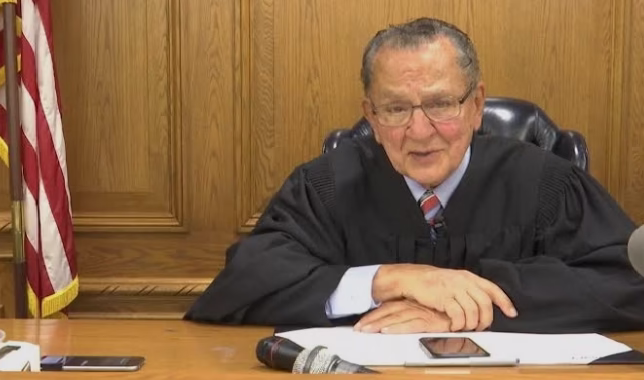 when did frank caprio retire