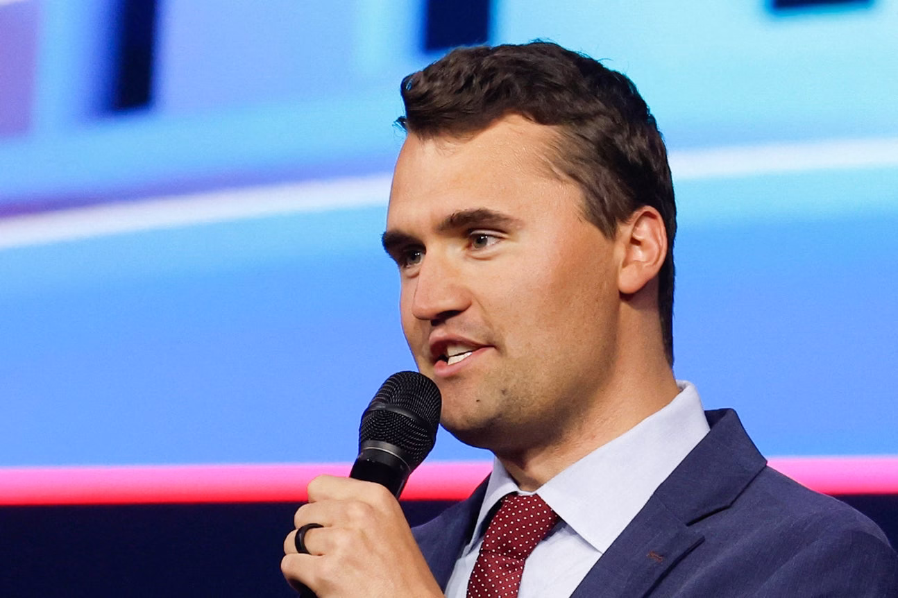 how tall is charlie kirk in feet